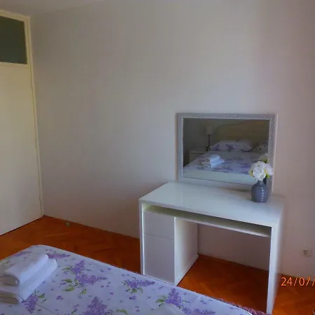 Lara & Ante Apartman