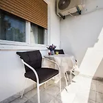 Lara & Ante Apartment *